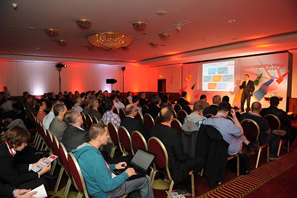 Hitachi Information Forum 2013  - hlavní sál